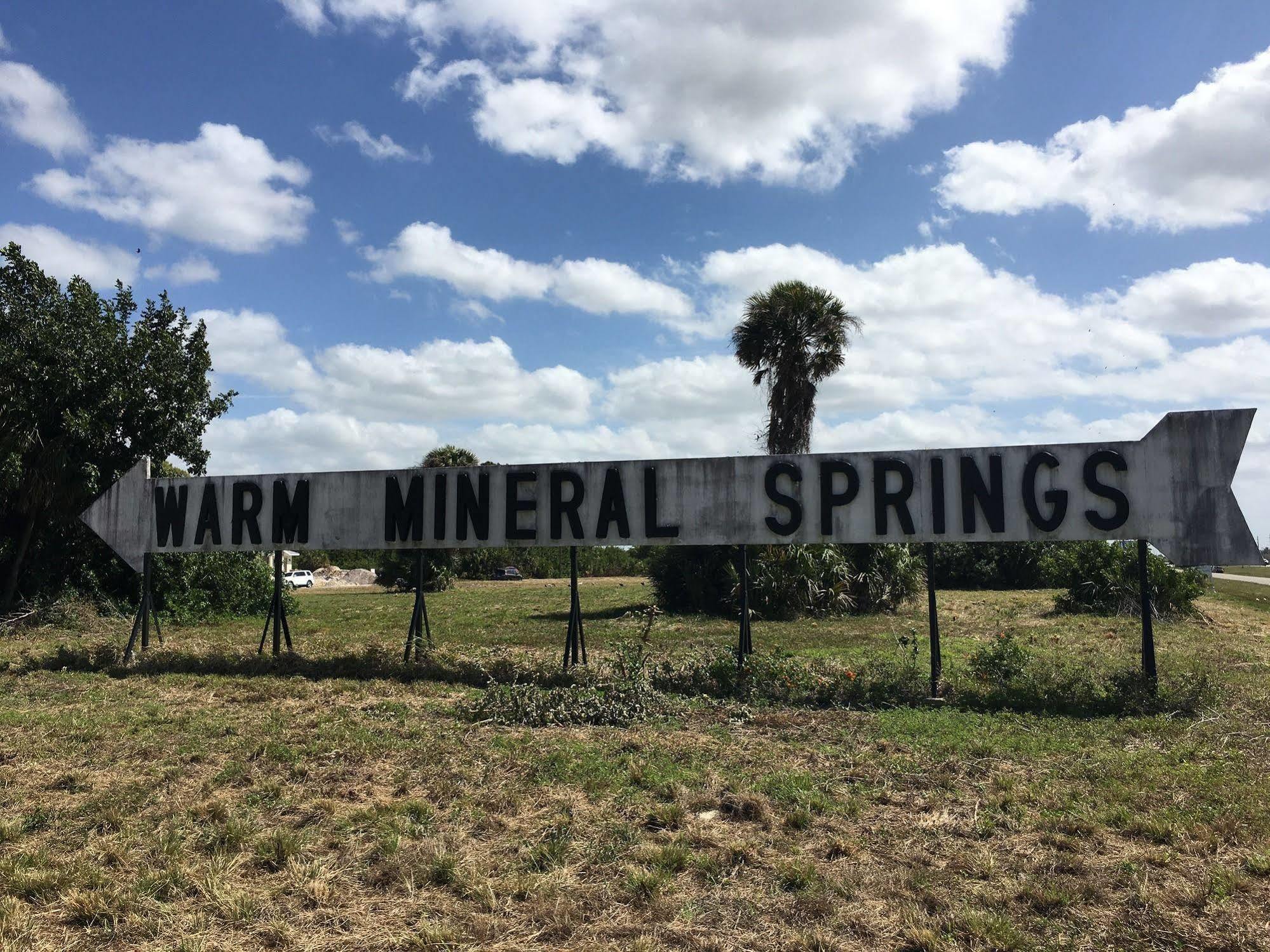 Warm Mineral Springs 2*