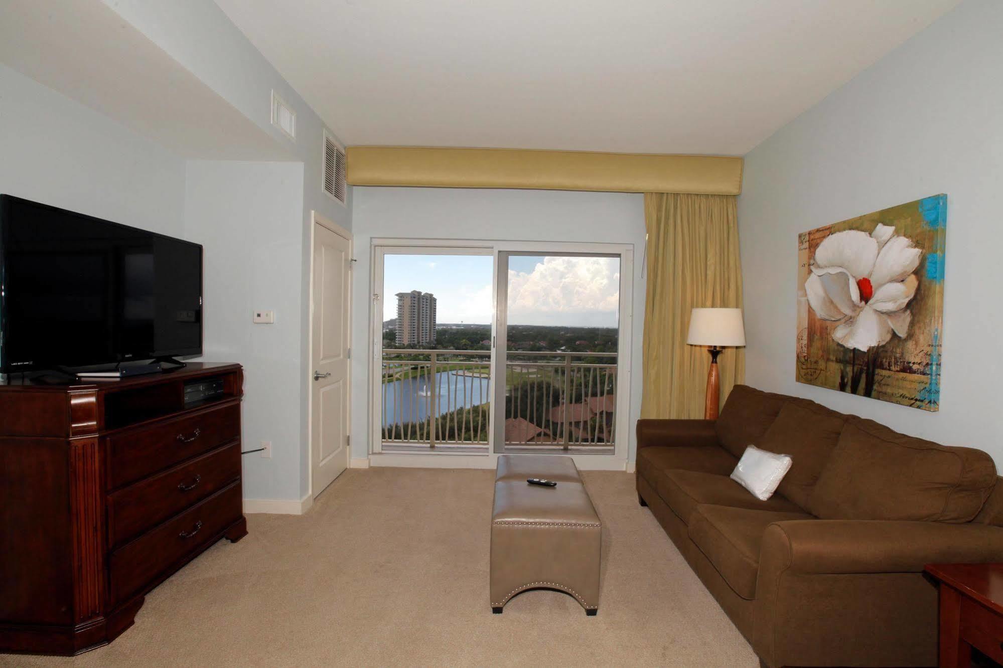 Hotel Luau By Panhandle Getaways