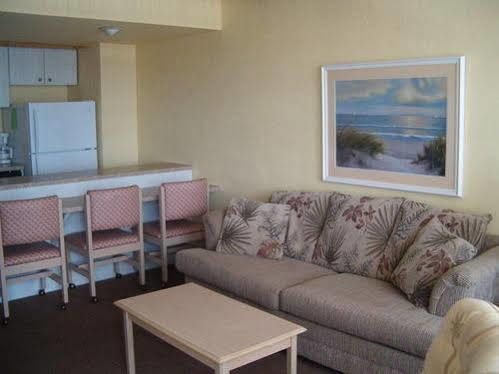 Hotel Shores Club