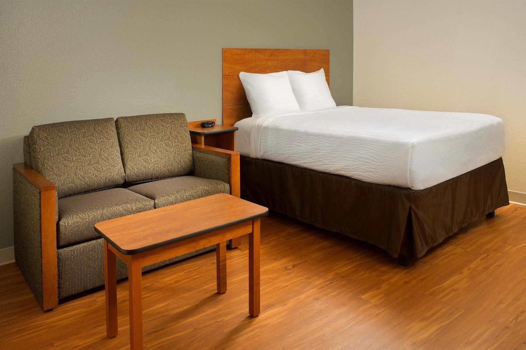 Hotel Woodspring Worth 2*