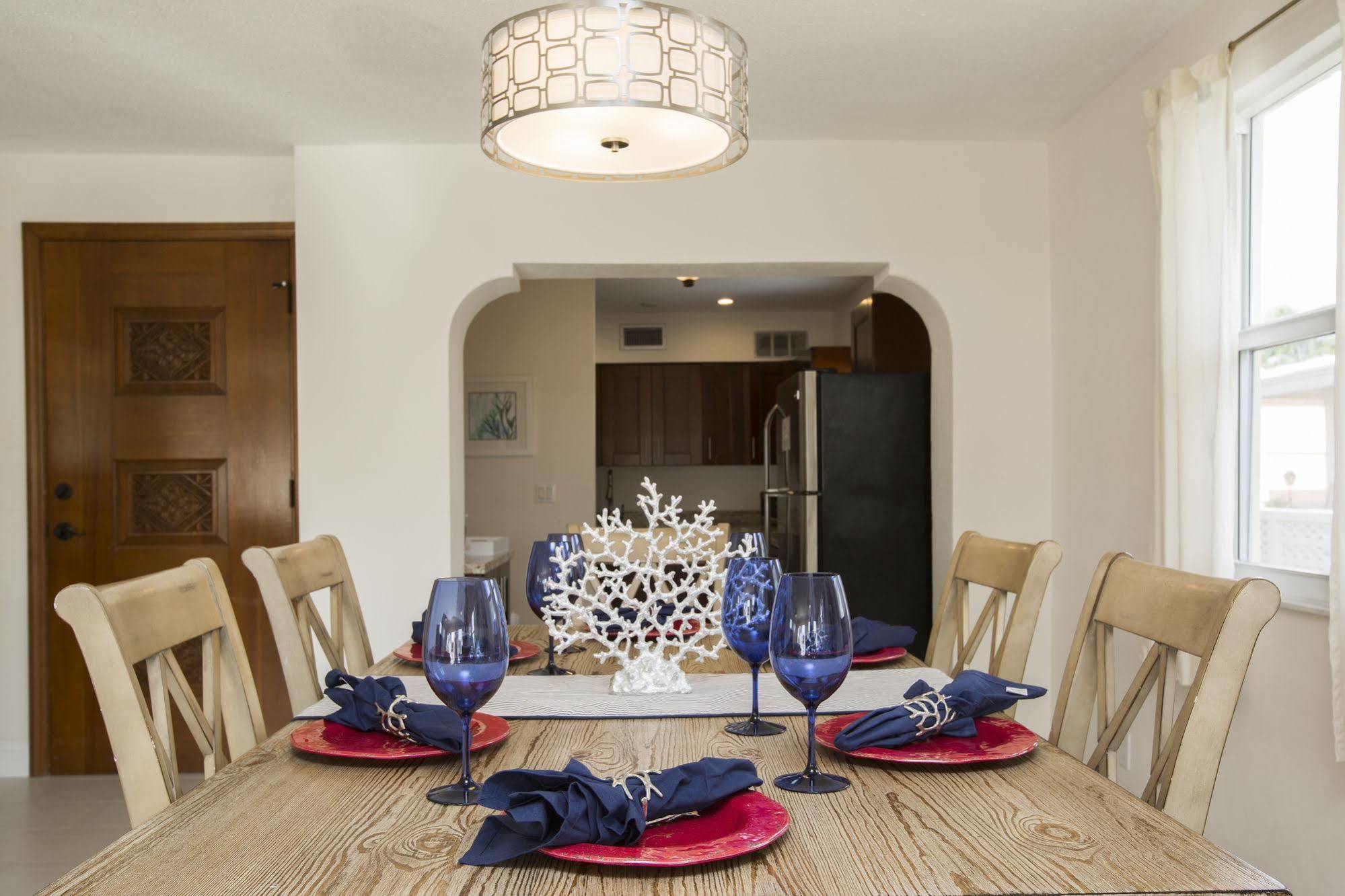 Sunny Shores & Suites 3*