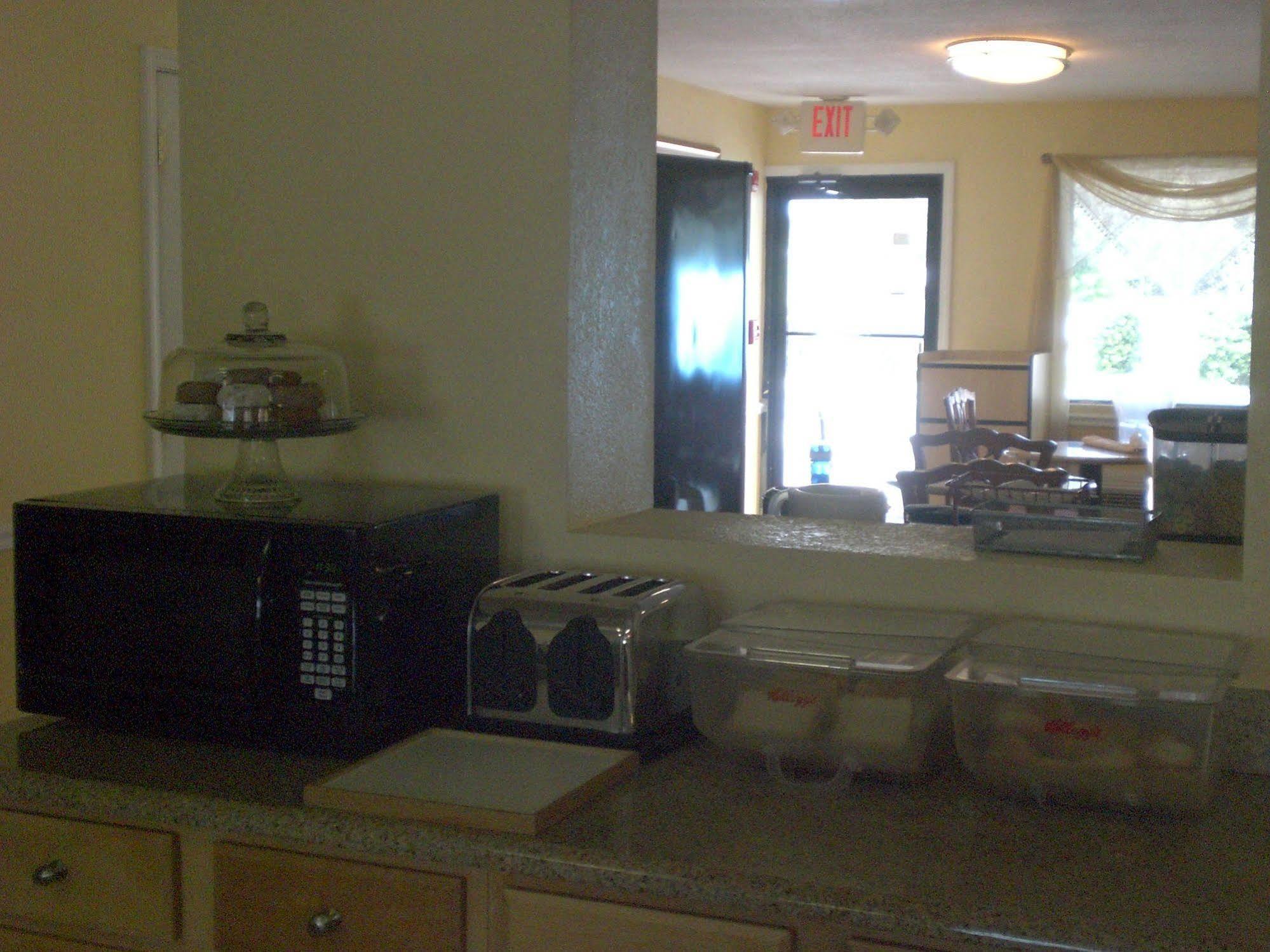 Hotel Executive Garden Titusville