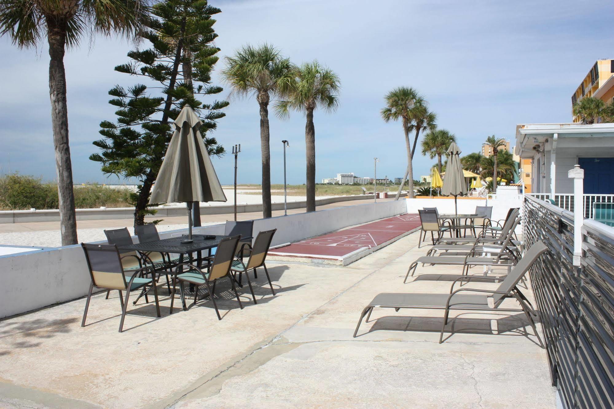 Ibeach Hotel Treasure Island