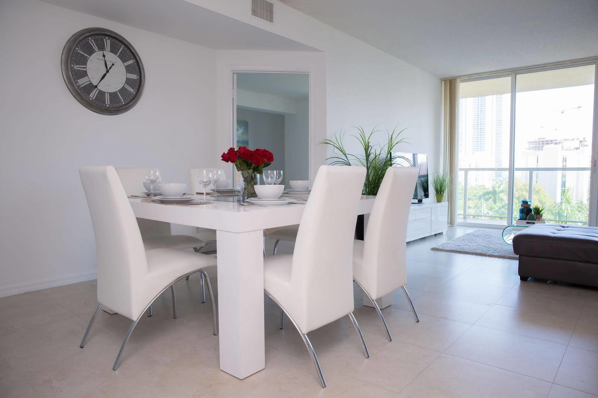 Best Holiday Suites 4*