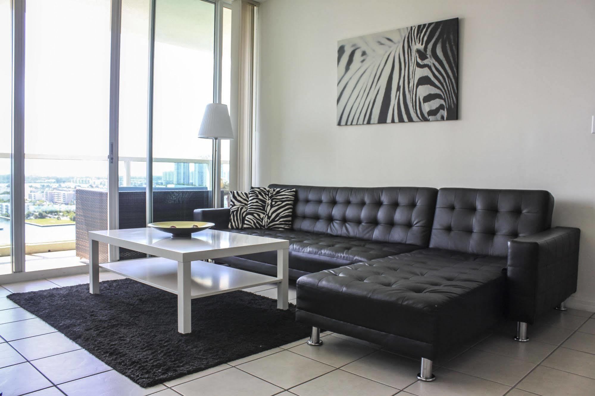 Best Holiday Suites Sunny Isles Beach