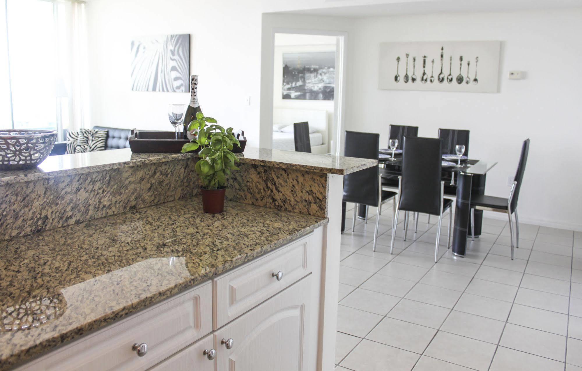 Best Holiday Suites 4*
