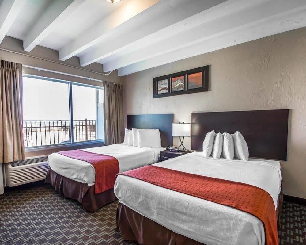 House Hotel