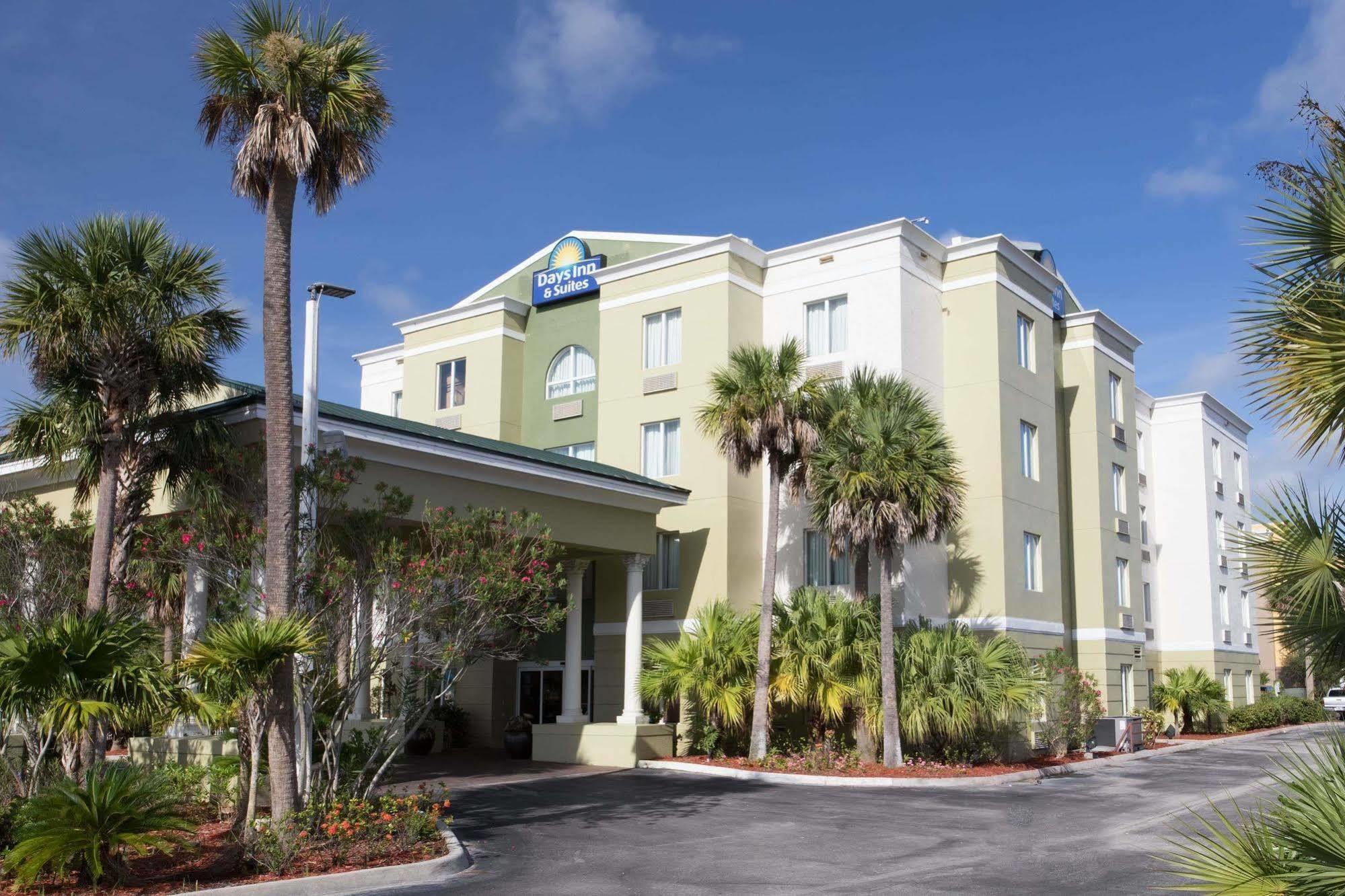Days & By Wyndham Pierce I-95 Hotel