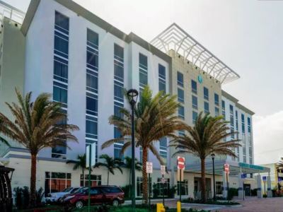 Dello Ft Lauderdale Airport, Tapestry Collection By Hilton