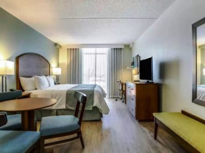Dello Ft Lauderdale Airport, Tapestry Collection By Hilton 4*