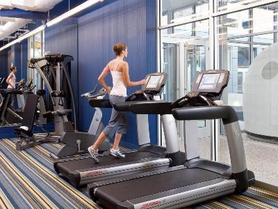 Aloft Airport Hotel