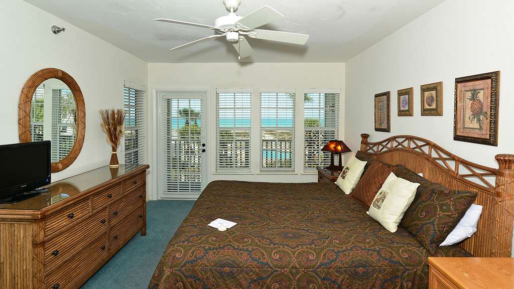 Palm Island Hotel