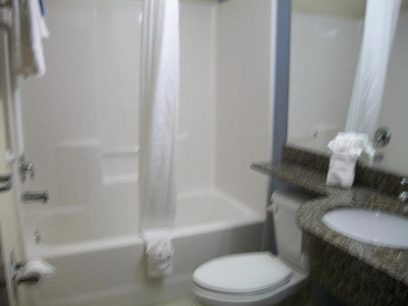 Microtel & By Wyndham Spring Hill/weeki Wachee Hotel