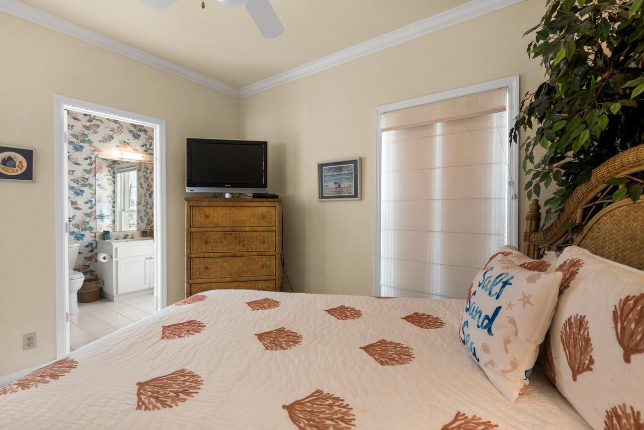 Jen's Creole Holiday home