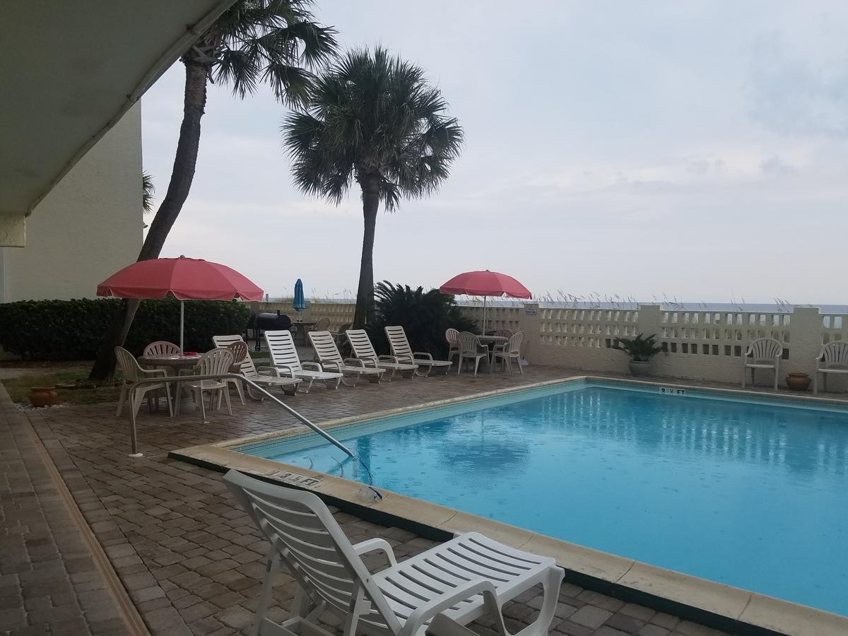 Beach Getaway Aparthotel