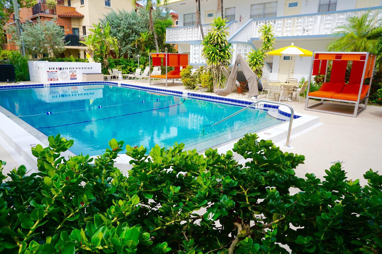 Club Lux By The Deerfield Beach