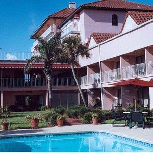 At Cocoa Hotel