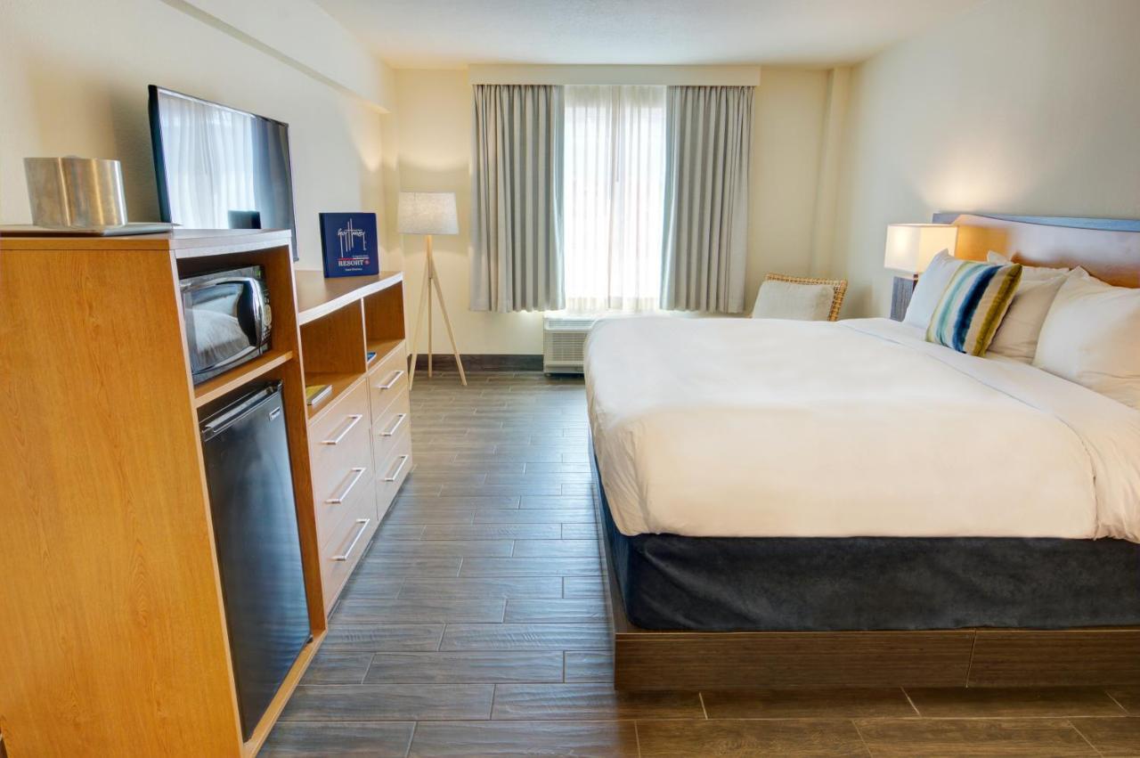 Hotel Guy Harvey On 3*