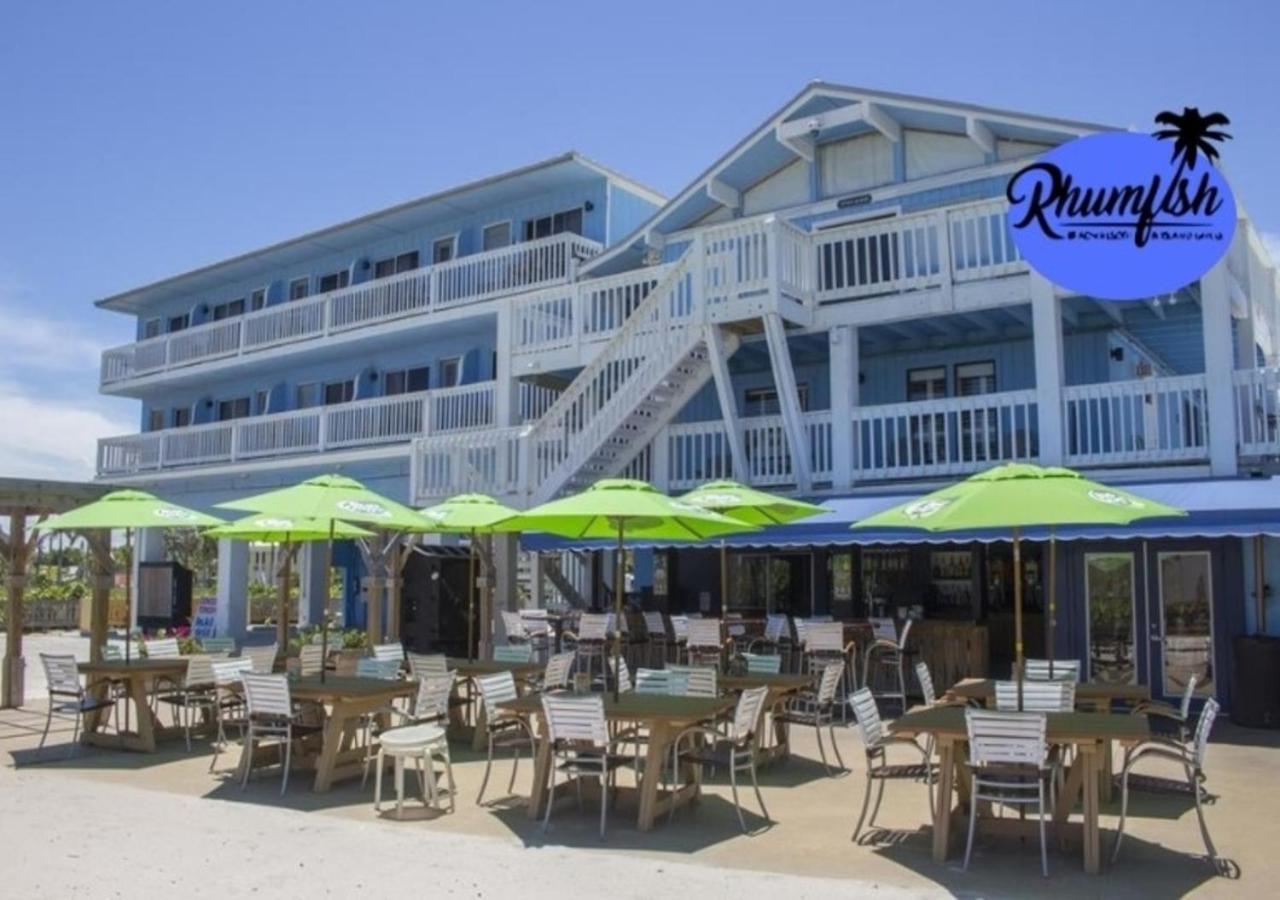 Rhumcay Beach And Grille Resort Fort Pierce