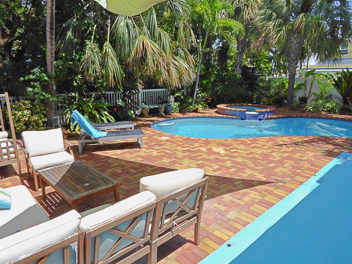 Holiday home Magical -private Pool-spa & Garden Lake Worth Beach