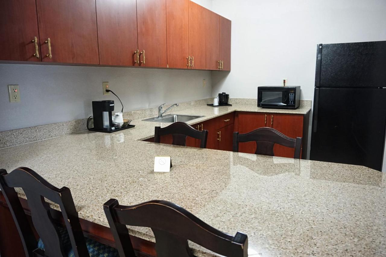 Country & By Radisson, Tampa-brandon, Fl 3* Tampa