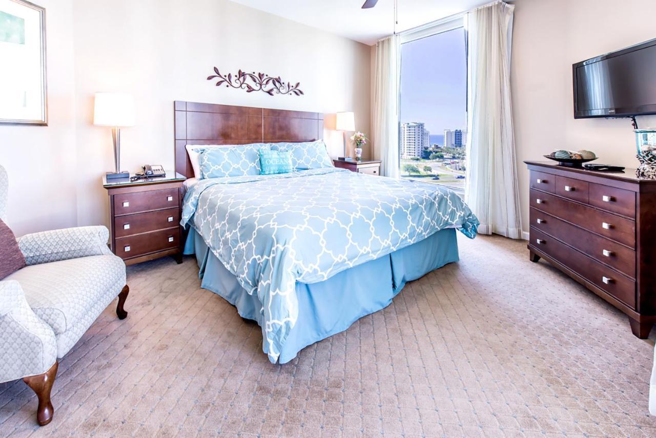 Apartment Palms #11015 Full 2 Bedroom