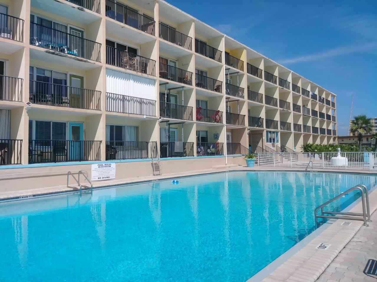 Daytona Hotel 3*