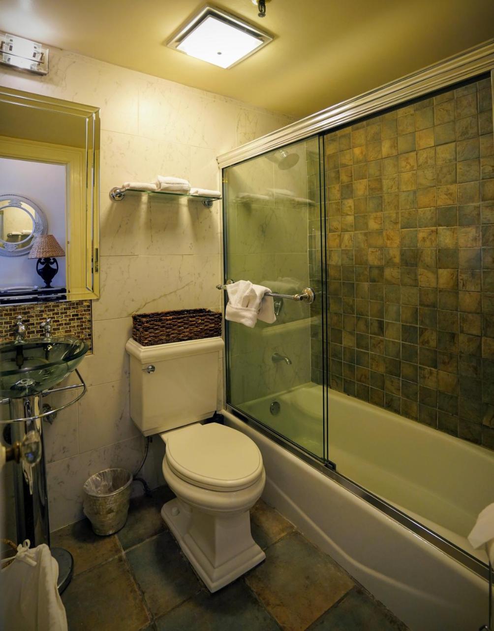 Renovated In The Heart Of Palm - Free Parking, Security Box Palm Beach