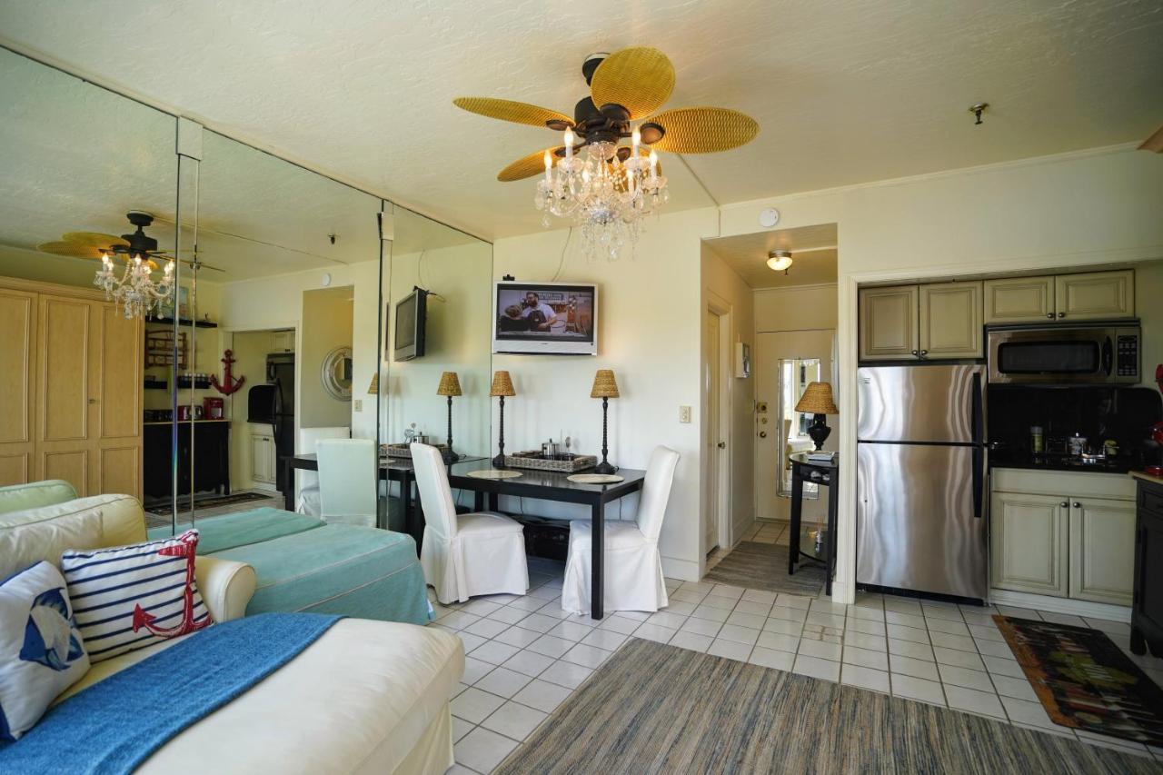 Renovated In The Heart Of Palm - Free Parking, Security Box Palm Beach