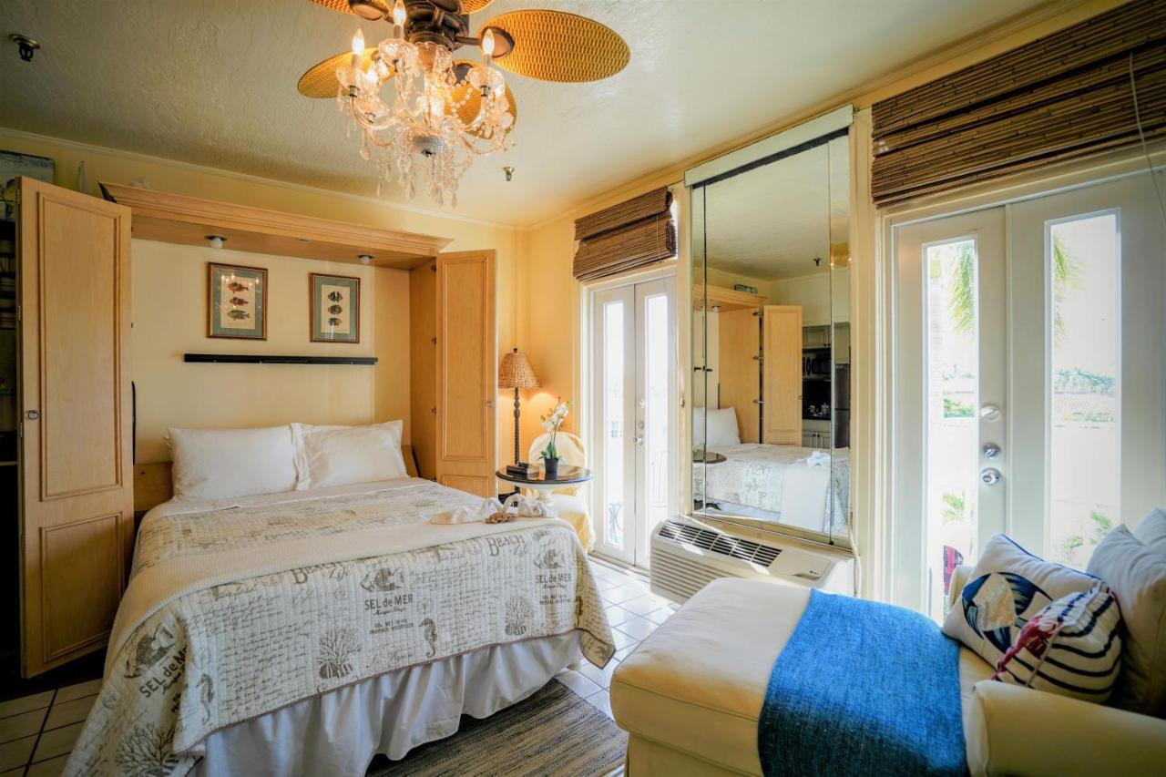 Aparthotel Renovated In The Heart Of Palm - Free Parking, Security Box 3*