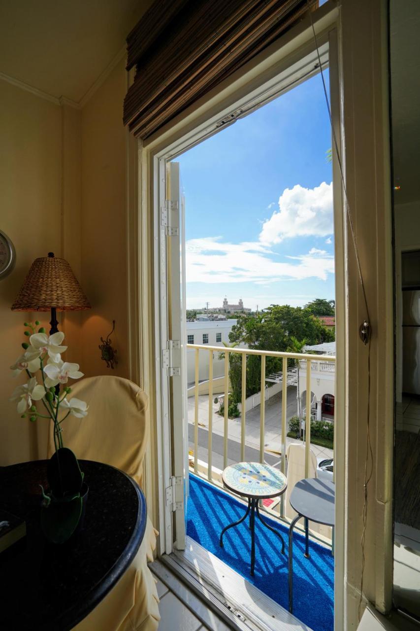 Renovated In The Heart Of Palm - Free Parking, Security Box Aparthotel Palm Beach