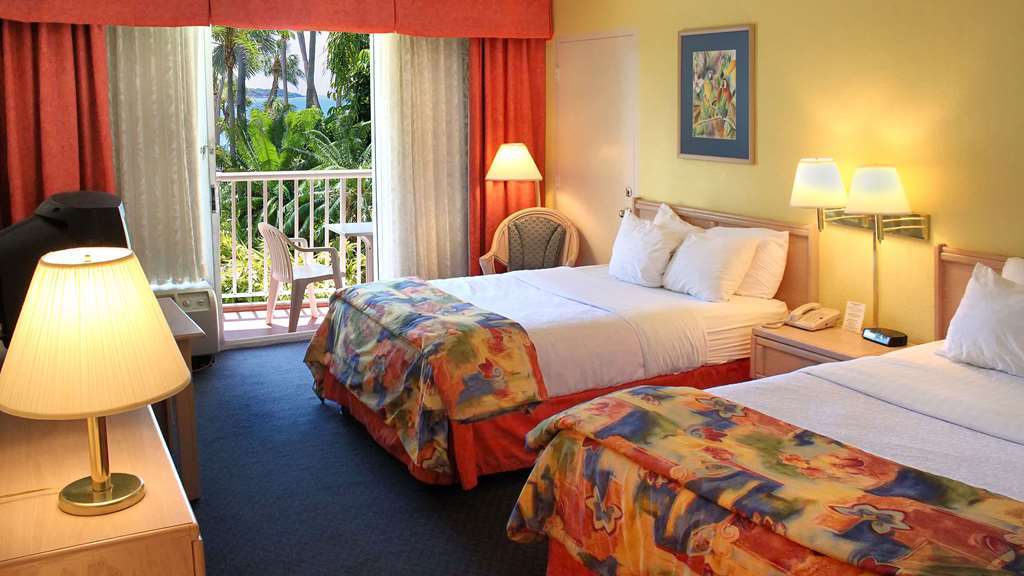 Magnuson Marina Cove Hotel