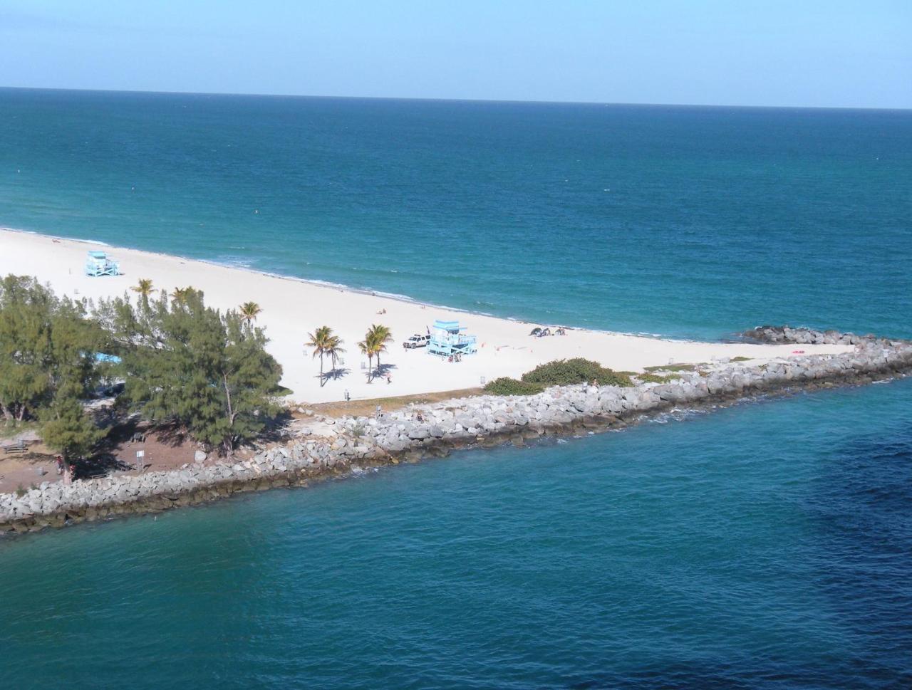 One Ritz Aparthotel Bal Harbour