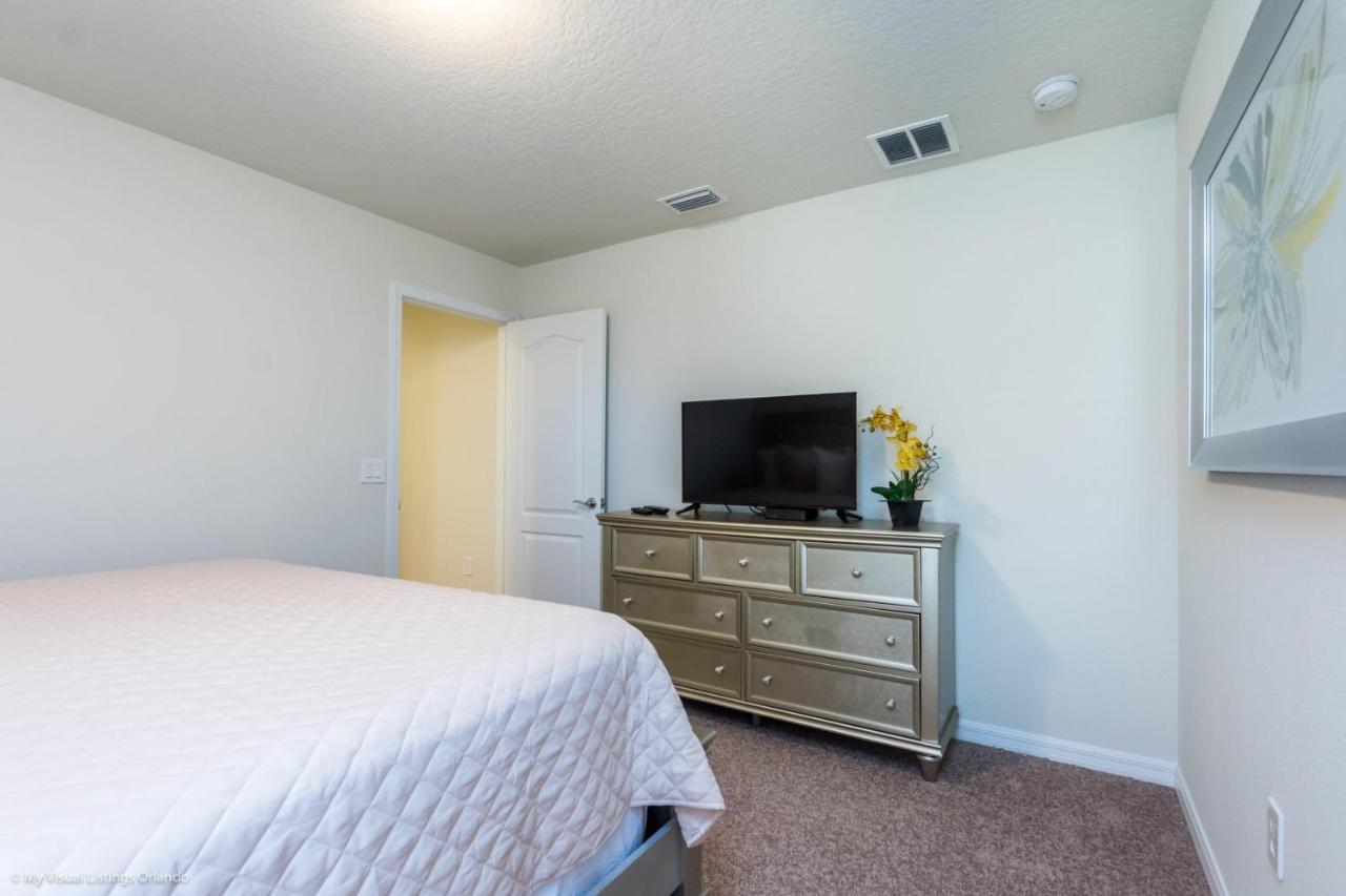 Villa Windsor At Westside *