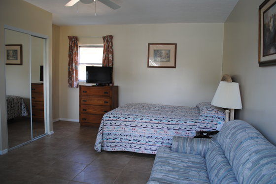 Florida Dolphin Hotel