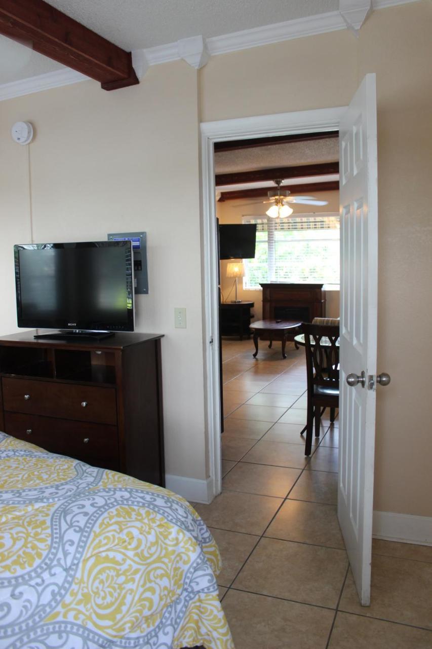 Beach Suites Motel 3*