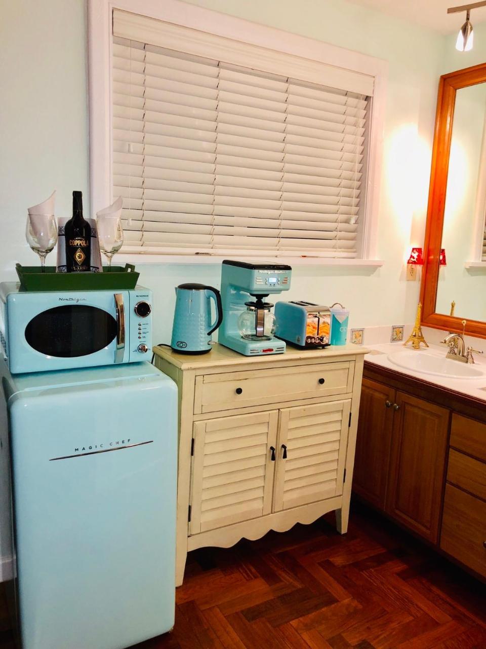 Blue House Miami Guest house