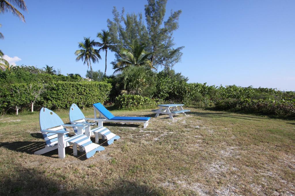 Tropical Winds Beachfront And 3*
