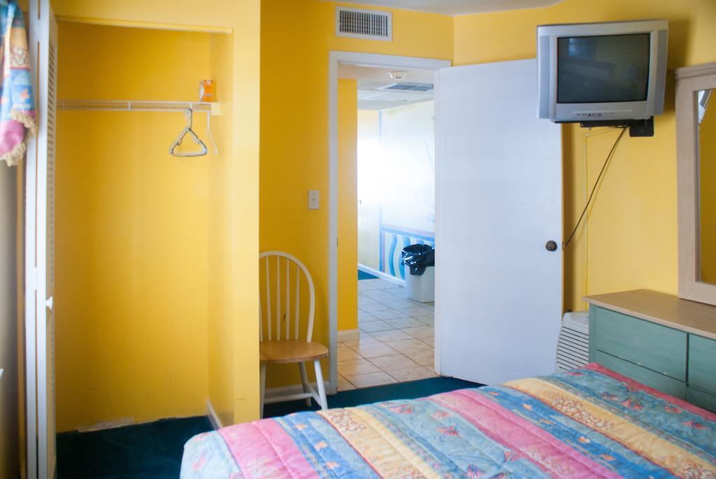 Quarters Daytona Aparthotel 3*