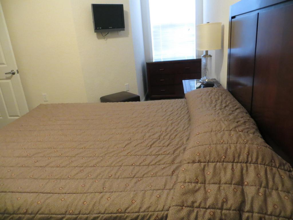 Angela's Palisades - Three Bedroom 406 * Four Corners
