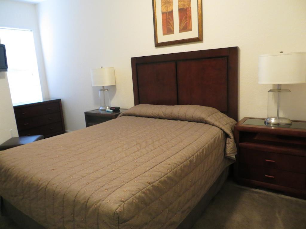 Angela's Palisades - Three Bedroom 406 Apartment Four Corners