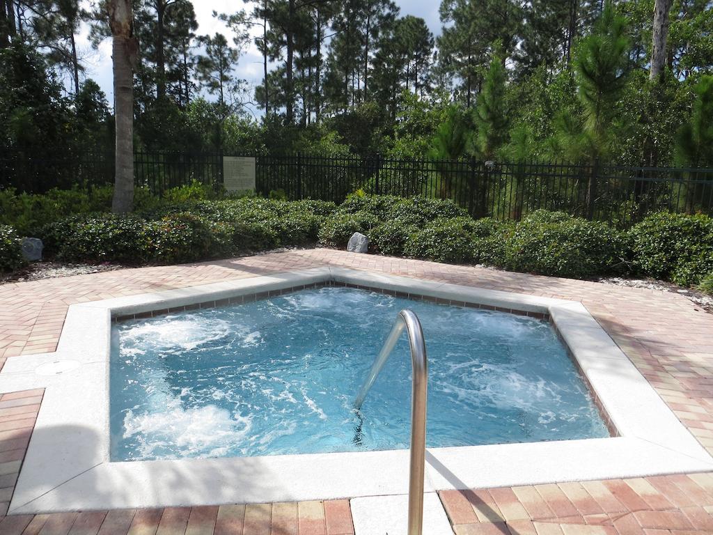 Angela's Palisades - Three Bedroom 406 Apartment
