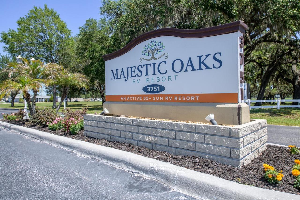 Majestic Oaks Rv Campsite