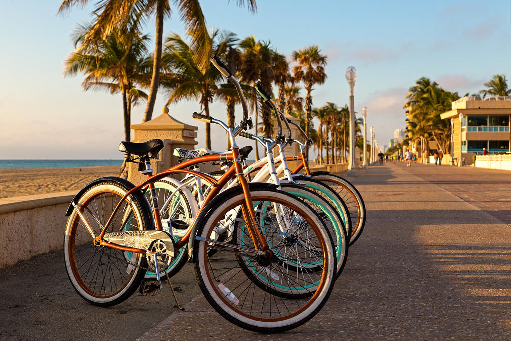 Riptide Oceanfront 4*