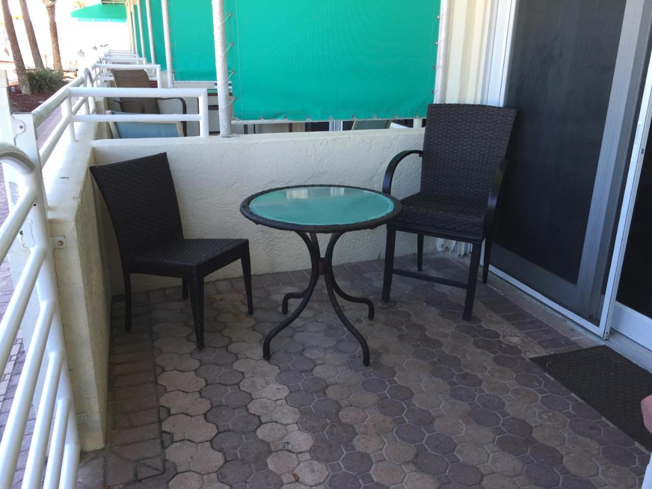 Ocean View One Bedroom Harbor Beach Aparthotel *