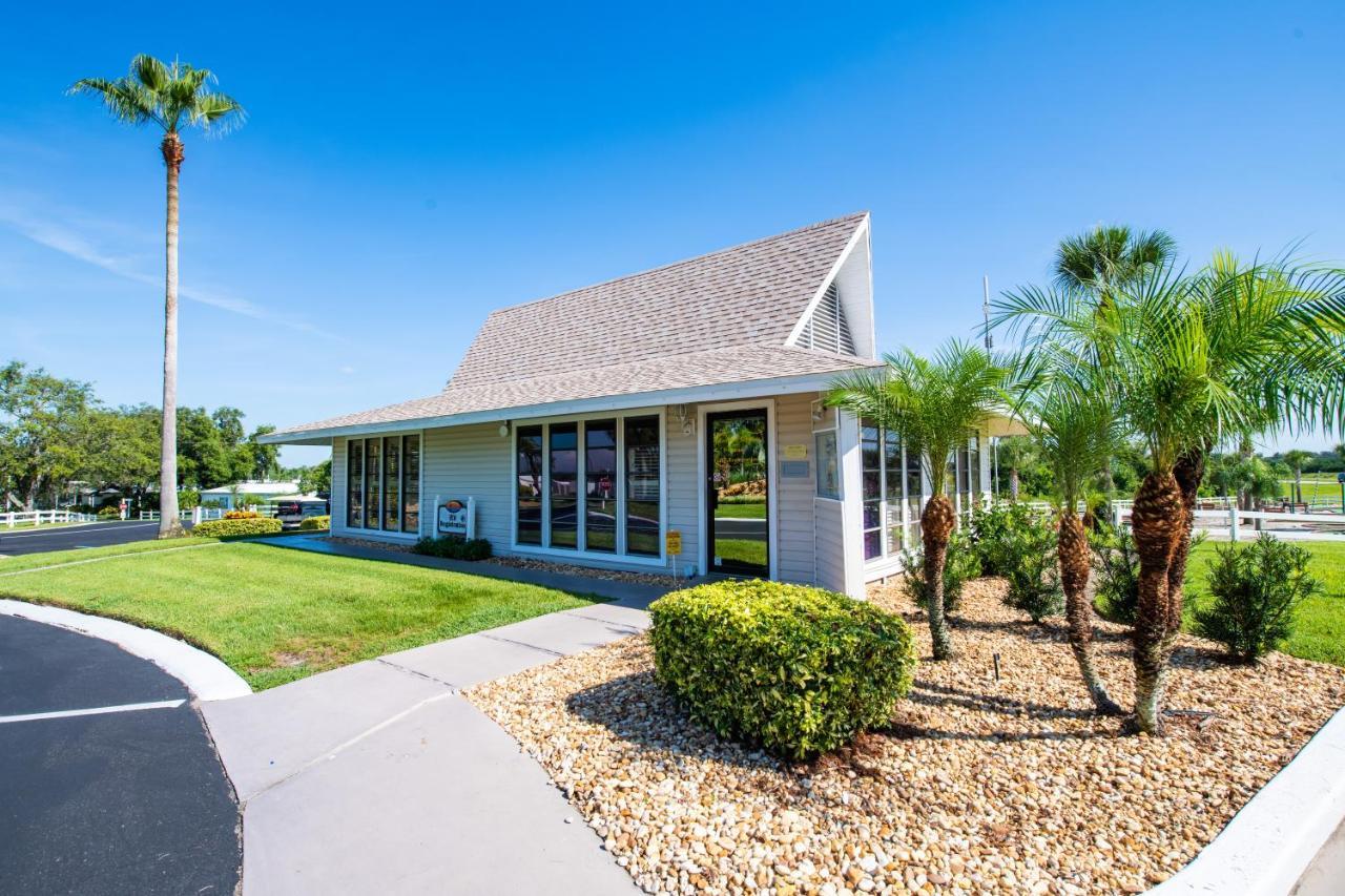 Buttonwood Bay Rv 3* Sebring