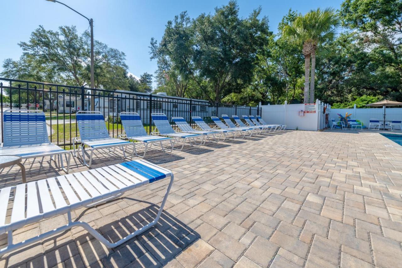 Waters Edge Holiday park Zephyrhills