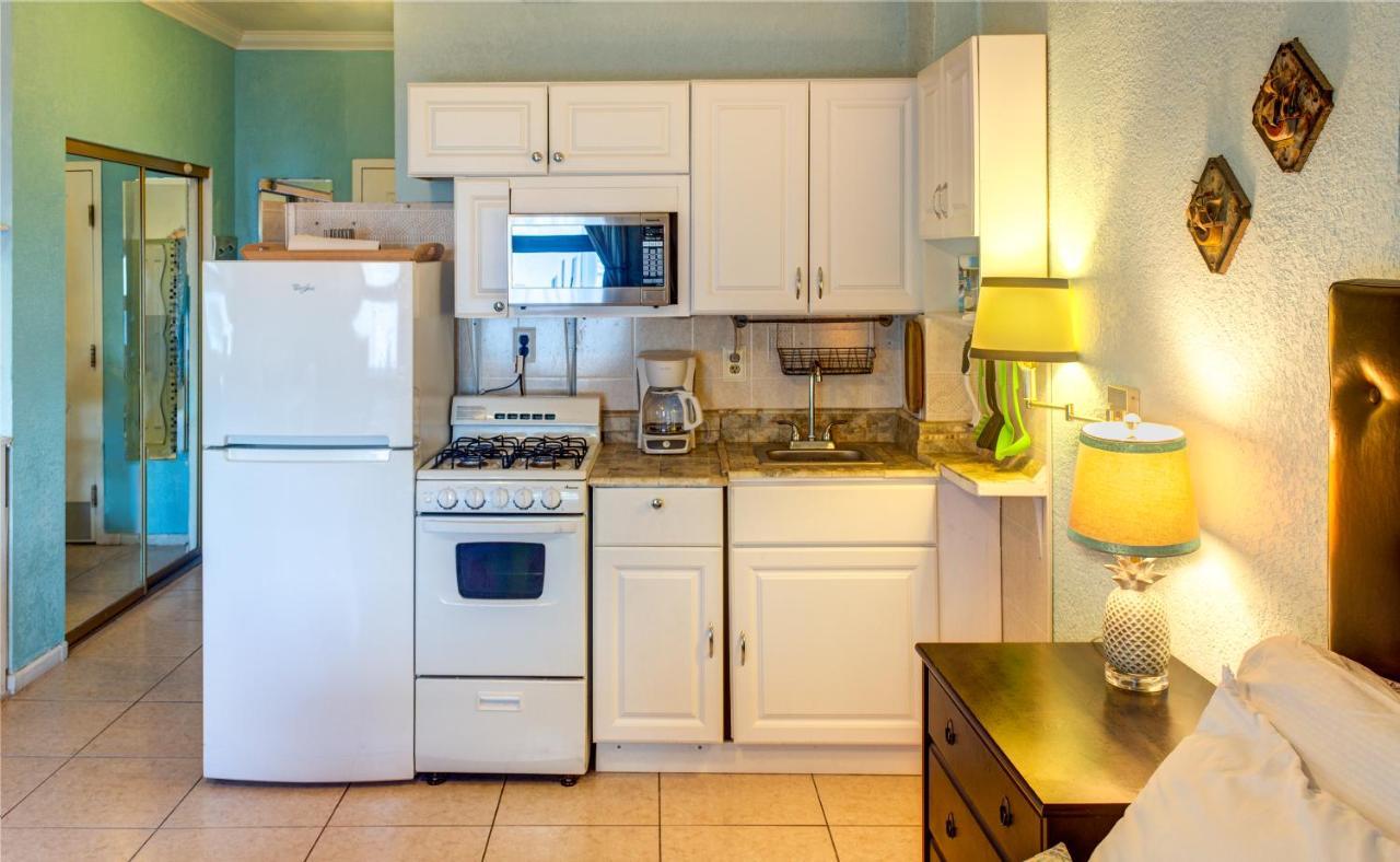 Apartment 10stepstothebeach By Owner *