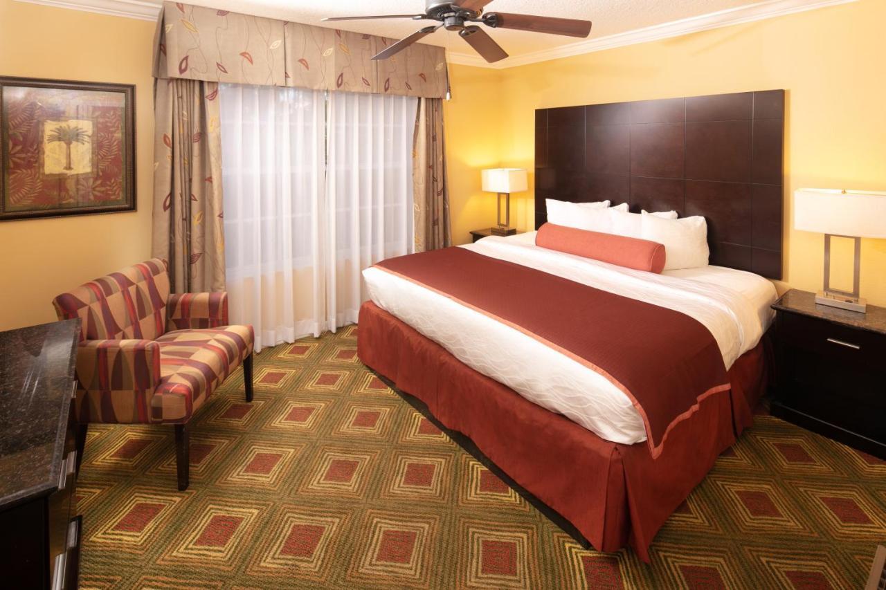 Saratoga Villas- Near 3*