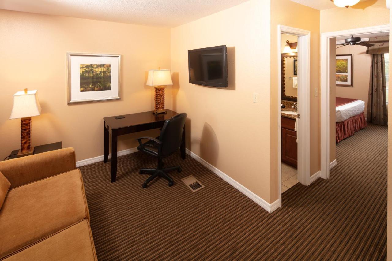 Resort Saratoga Villas- Near Kissimmee